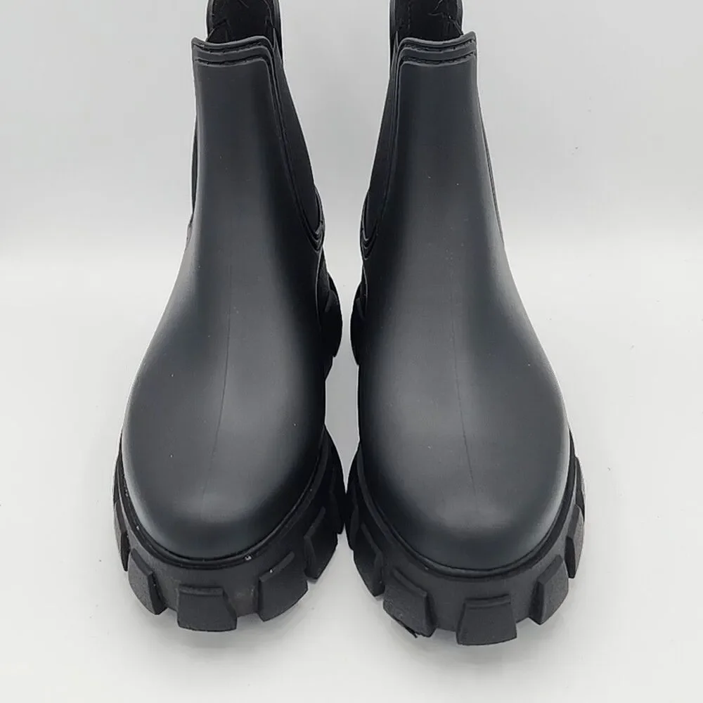 Jeffrey Campbell Matte Black Chunky Pleu Lug Sole Ankle Boots Size 9 EUC